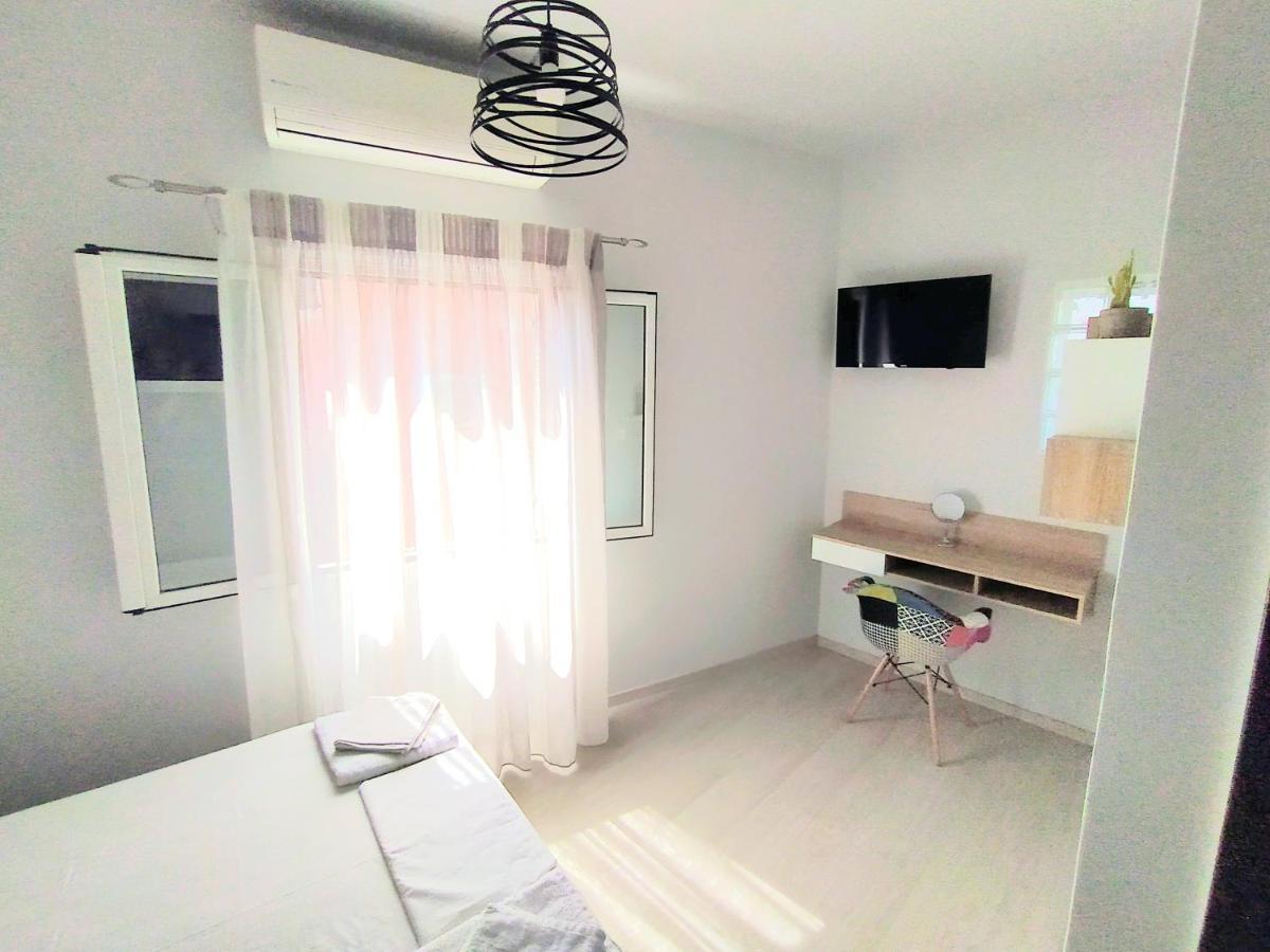 S&E New Port Apartment Corfu  Eksteriør billede